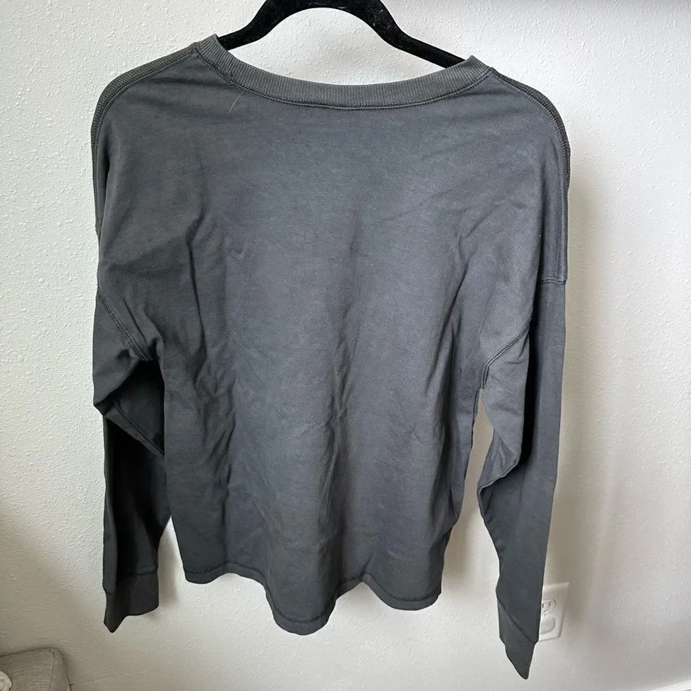 WOMENS OVERSIZED TOP SIZE SMALL - Picture 2 of 3